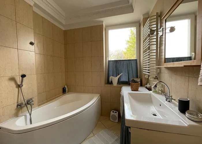 Apartament Lotnicza 26 Hotel *